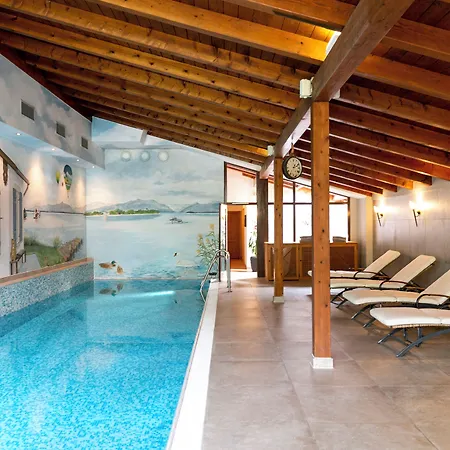 Landgasthof Karner 4* فراسدورف