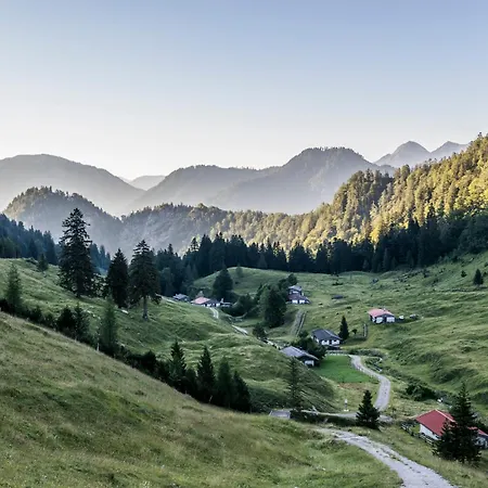 Landgasthof Karner فندق
