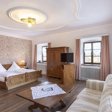 Landgasthof Karner Hotel